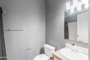 10463 N 90th Ave, Peoria, AZ 85345 - Photo 32