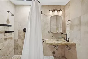 4439 N 40th St, Phoenix, AZ 85018 - Photo 18