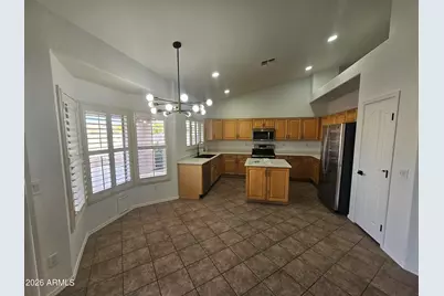 8824 W Custer Lane, Peoria, AZ 85381 - Photo 14