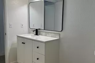 18020 N 31st Ave, Phoenix, AZ 85053 - Photo 12