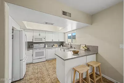 6223 N 12th Street #2, Phoenix, AZ 85014 - Photo 12
