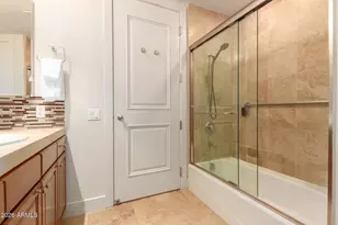 2211 E Camelback Rd, Phoenix, AZ 85016 - Photo 28