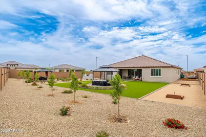 18542 W Seldon Lane, Waddell, AZ 85355 - Photo 36