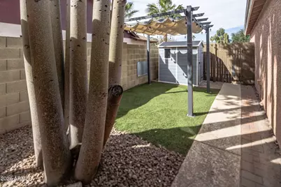 137 W Michelle Drive, Phoenix, AZ 85023 - Photo 12