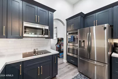 1920 E Aurelius Avenue, Phoenix, AZ 85020 - Photo 10