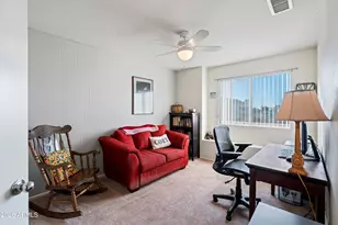 3154 E Wahalla Ln, Phoenix, AZ 85050 - Photo 12