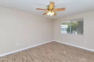 9916 W Kingswood Cir, Sun City, AZ 85351 - Photo 10
