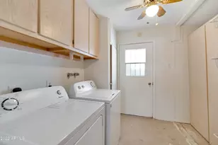 9916 W Kingswood Cir, Sun City, AZ 85351 - Photo 16