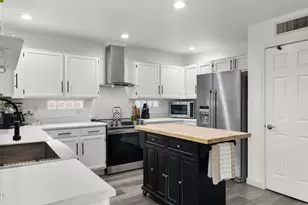 16406 N 39th Pl, Phoenix, AZ 85032 - Photo 12