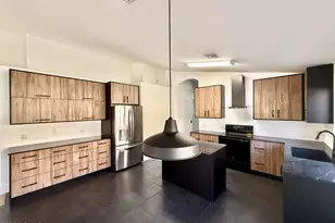 2021 E Caldwell St, Phoenix, AZ 85042 - Photo 4