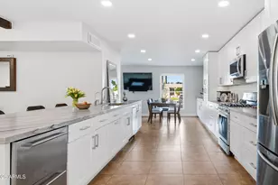 3541 E Cannon Dr, Phoenix, AZ 85028 - Photo 2