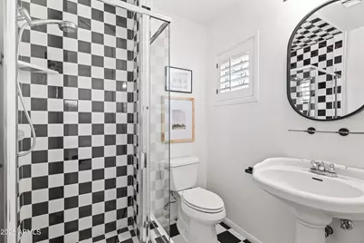 4411 N 46th Place, Phoenix, AZ 85018 - Photo 24