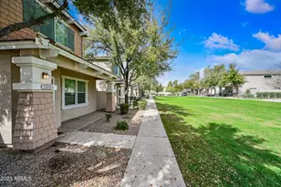 1559 S Longspur Ln, Gilbert, AZ 85296 - Photo 1