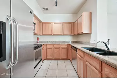 1559 S Longspur Lane, Gilbert, AZ 85296 - Photo 8