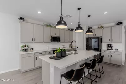 2591 E Hollywood Ike Avenue, San Tan Valley, AZ 85140 - Photo 10