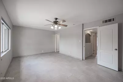 542 W Pampa Avenue, Mesa, AZ 85210 - Photo 12