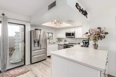 1401 E Puget Avenue #4, Phoenix, AZ 85020 - Photo 8