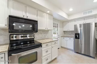 5720 E Le Marche Avenue, Scottsdale, AZ 85254 - Photo 10