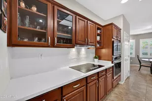 17126 W Red Cliff Dr, Surprise, AZ 85387 - Photo 14