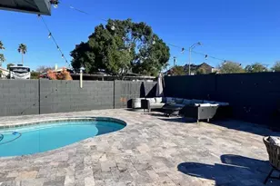 8049 N 10th St, Phoenix, AZ 85020 - Photo 32