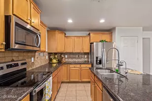 959 W Desert Hills Dr, San Tan Valley, AZ 85143 - Photo 14