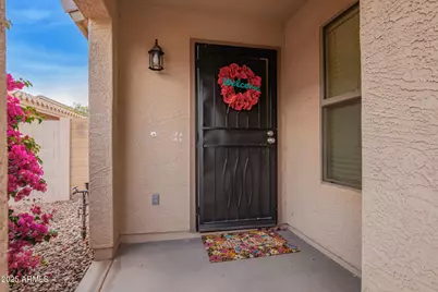 959 W Desert Hills Drive, San Tan Valley, AZ 85143 - Photo 2