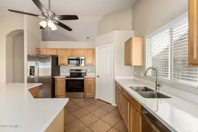 3962 E Meadow Lark Way, San Tan Valley, AZ 85140 - Photo 14