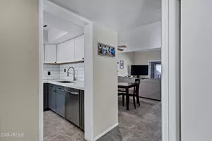 1832 S River Dr, Tempe, AZ 85281 - Photo 8