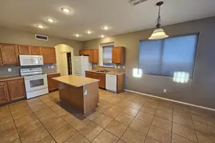 21140 E Calle De Flores Dr, Queen Creek, AZ 85142 - Photo 2