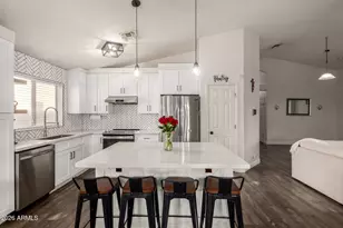 3206 S 81st Ave, Phoenix, AZ 85043 - Photo 8