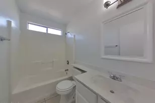 8511 W Orange Dr, Glendale, AZ 85305 - Photo 10