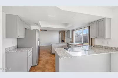 6233 W Desert Hills Drive, Glendale, AZ 85304 - Photo 16