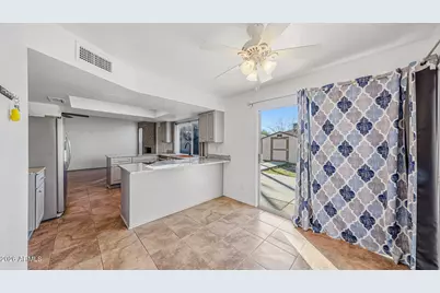 6233 W Desert Hills Drive, Glendale, AZ 85304 - Photo 20