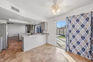 6233 W Desert Hills Dr, Glendale, AZ 85304 - Photo 20