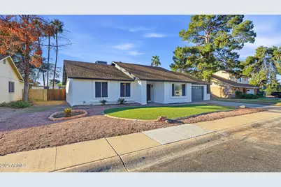 6233 W Desert Hills Drive, Glendale, AZ 85304 - Photo 1