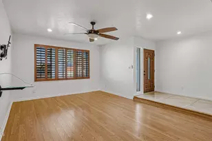 6233 W Desert Hills Dr, Glendale, AZ 85304 - Photo 8