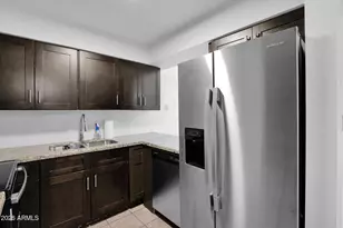 1808 E Center Ln, Tempe, AZ 85281 - Photo 10