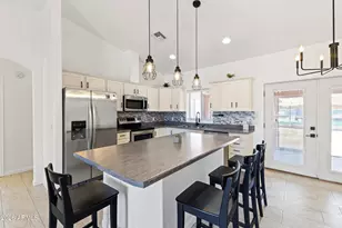 9343 W Pineveta Dr, Arizona City, AZ 85123 - Photo 4