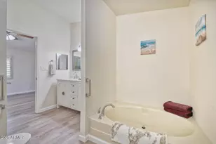 3901 E Pinnacle Peak Rd, Phoenix, AZ 85050 - Photo 14