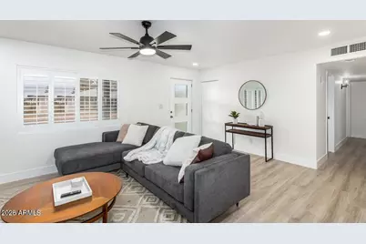 4511 N 31st Place, Phoenix, AZ 85016 - Photo 2