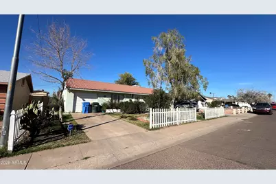 6108 W Pinchot Avenue, Phoenix, AZ 85033 - Photo 2