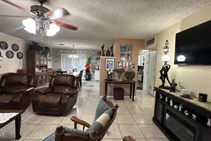 6108 W Pinchot Ave, Phoenix, AZ 85033 - Photo 14