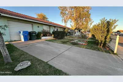 6108 W Pinchot Avenue, Phoenix, AZ 85033 - Photo 12