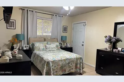 6108 W Pinchot Avenue, Phoenix, AZ 85033 - Photo 32