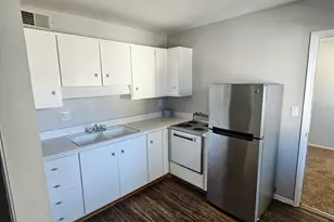 2575 W Berridge Ln, Phoenix, AZ 85017 - Photo 8