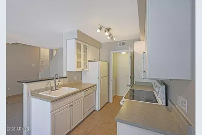 1701 E Colter Street #11, Phoenix, AZ 85016 - Photo 6