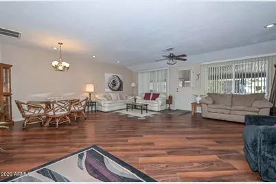 10734 W El Capitan Circle, Sun City, AZ 85351 - Photo 18