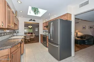 10734 W El Capitan Cir, Sun City, AZ 85351 - Photo 22