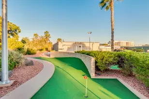 10030 W Royal Oak Rd, Sun City, AZ 85351 - Photo 12