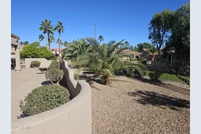 20595 N Garden Court, Surprise, AZ 85374 - Photo 38